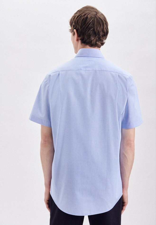 Non-iron Chambray Short sleeve Business Shirt in Regular with Kent-Collar in Light Blue | Seidensticker Onlineshop
