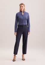 Kelchkragenbluse mit Stretchanteil slim fit in Bleu Foncé |  Seidensticker Onlineshop