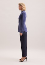 Kelchkragenbluse mit Stretchanteil slim fit in Bleu Foncé |  Seidensticker Onlineshop