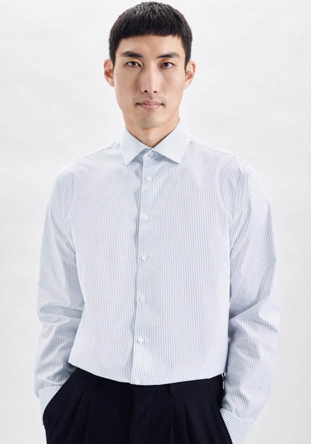 Easy-iron Poplin Business Shirt in Shaped with Kent-Collar in Dark Blue |  Seidensticker Onlineshop
