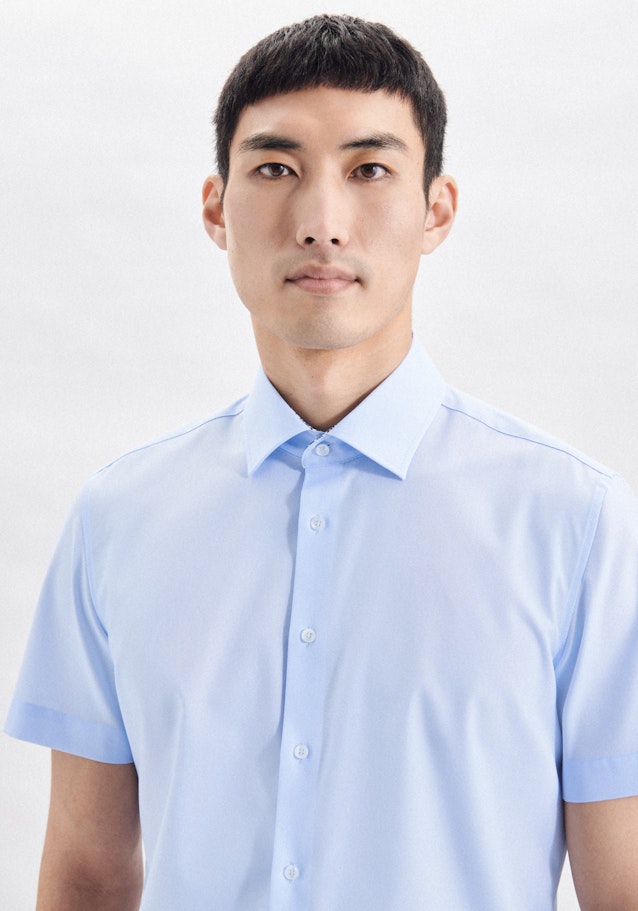 Non-iron Poplin Short sleeve Business Shirt in Slim with Kent-Collar in Medium Blue | Seidensticker Onlineshop