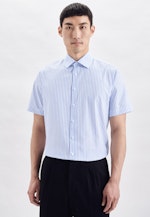 Chemise Business Shaped Manche courte sans repassage in Bleu Clair |  Seidensticker Onlineshop