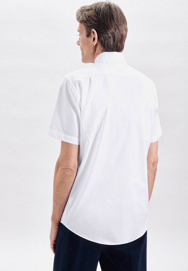 Bügelfreies Oxford Kurzarm Oxfordhemd in Regular mit Kentkragen in Weiß | Seidensticker Onlineshop