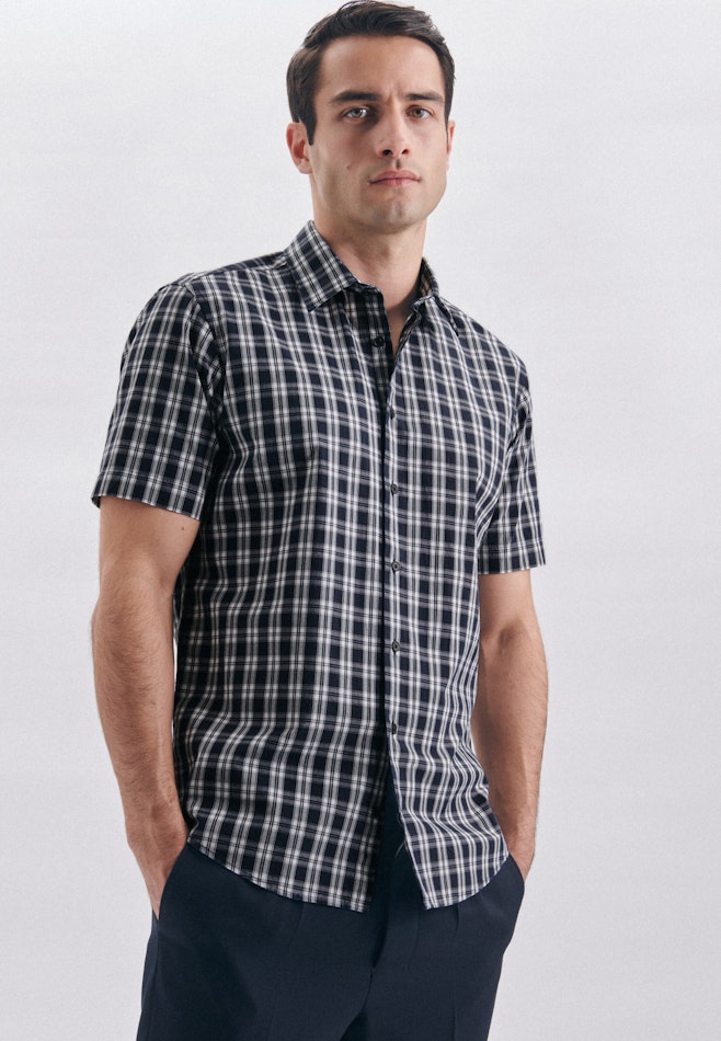 Poplin Short sleeve Casual Shirt in Regular with Kent-Collar in Dark Blue | Seidensticker online shop