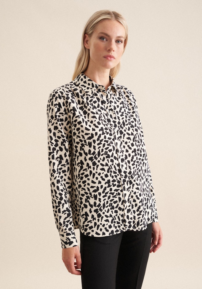 Hemdbluse mit Kräuseldetails aus Viskose regular fit in Ecru | Seidensticker Onlineshop