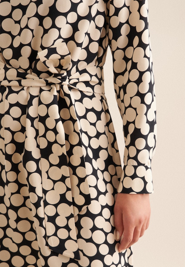 Shirtkleid mit Taillengürtel aus Viskose in Schwarz |  Seidensticker Onlineshop