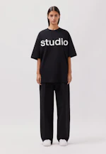 Oversized T-Shirt mit Studio Logo in Schwarz |  Seidensticker Onlineshop