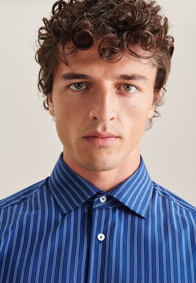 Regular Chemise d'affaires rayures in Bleu Moyen |  Seidensticker Onlineshop