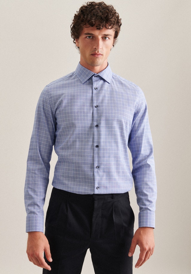 Bügelleichtes Glencheck Business Hemd in Slim mit Kentkragen in Mittelblau |  Seidensticker Onlineshop