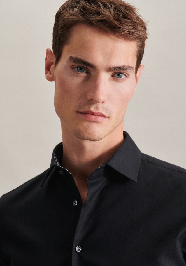 Easy-iron Twill Business Shirt in Slim with Kent-Collar in Black |  Seidensticker Onlineshop