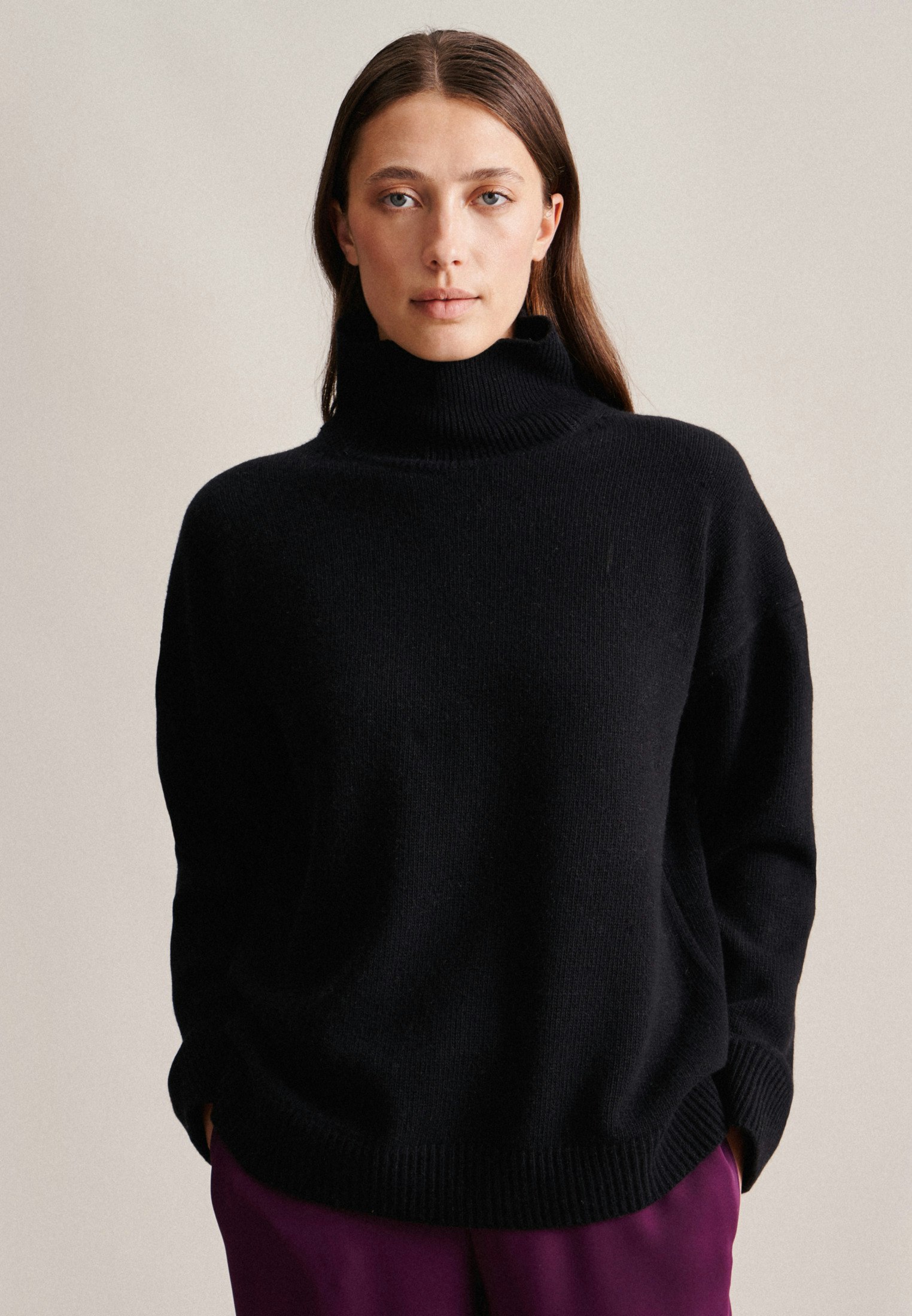 Pullover neck clearance