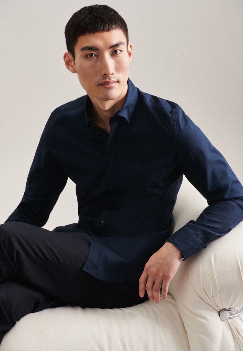 Business Shirt in X-Slim with Button-Down-Collar