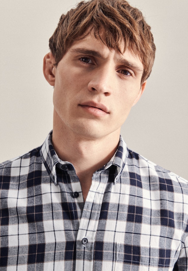 Regular Chemise décontractée carreaux in Bleu Foncé |  Seidensticker Onlineshop