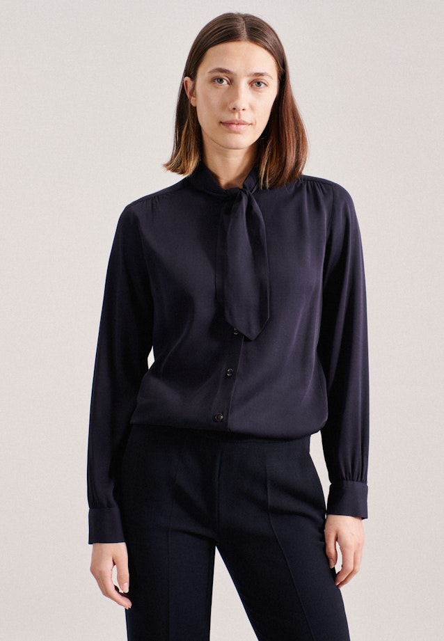 Long sleeve Crepe Tie-Neck Blouse in Dark Blue |  Seidensticker Onlineshop