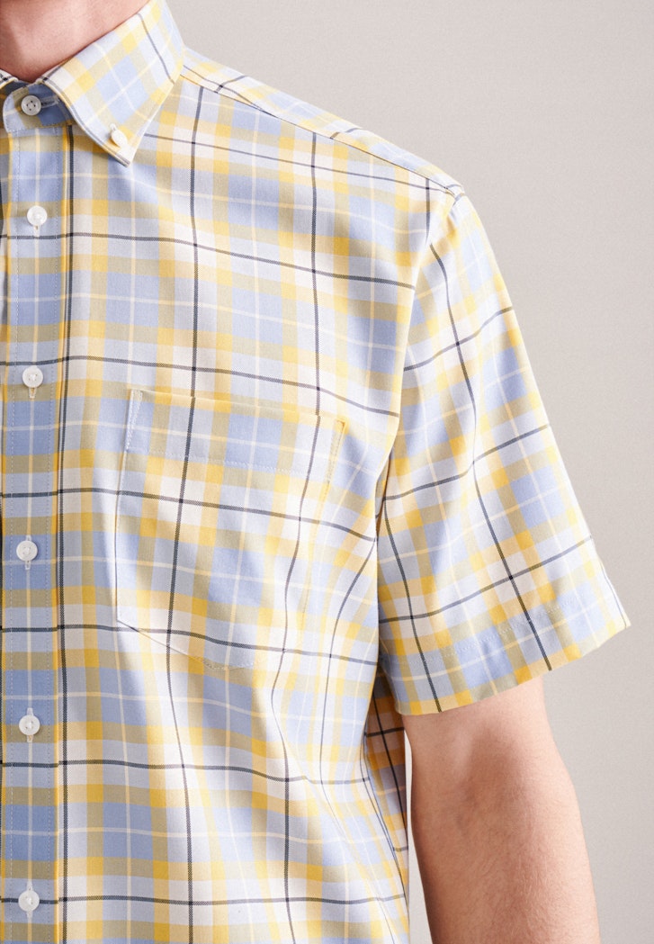 Bügelfreies Twill Kurzarm Business Hemd in Regular mit Button-Down-Kragen