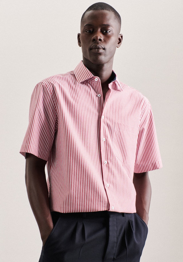 Non-iron Poplin Short sleeve Business Shirt in Regular with Kent-Collar in Red | Seidensticker Onlineshop