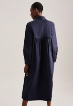 Satin Maxi Kleid in Dunkelblau |  Seidensticker Onlineshop