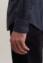 Slim Performance-Hemd Druck in Dunkelblau |  Seidensticker Onlineshop