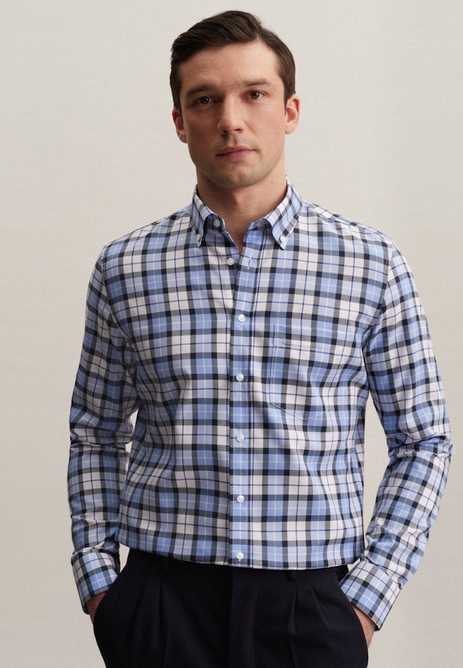Bügelfreies Twill Business Hemd in Slim mit Button-Down-Kragen in Dunkelblau | Seidensticker Onlineshop