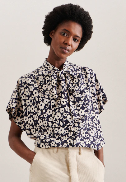 Tie-Neck Blouse Print in Dark Blue |  Seidensticker Onlineshop