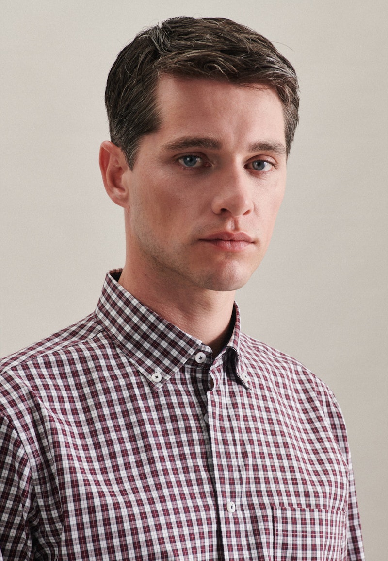 Non-iron Poplin Business Shirt in Comfort with Button-Down-Collar