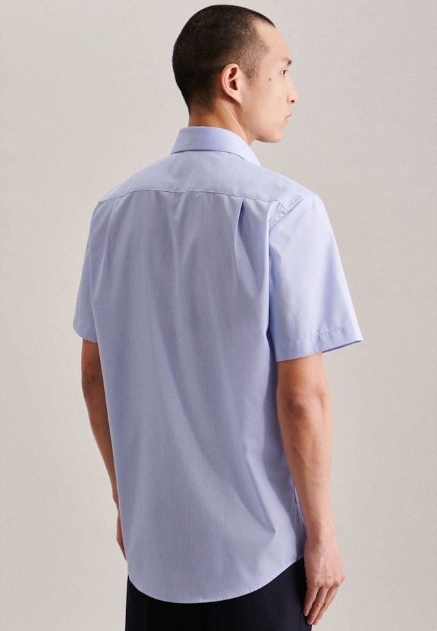 Non-iron Structure Short sleeve Business Shirt in Regular with Kent-Collar in Light Blue |  Seidensticker Onlineshop