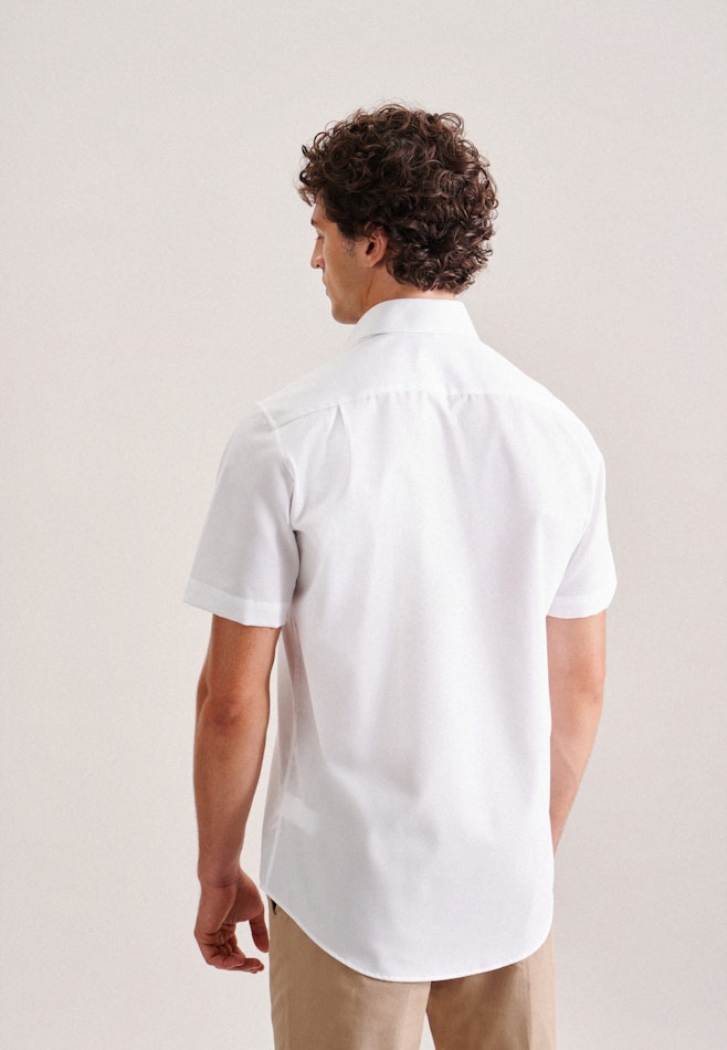 Non-iron Structure Short sleeve Business Shirt in Regular with Kent-Collar in White | Seidensticker Onlineshop