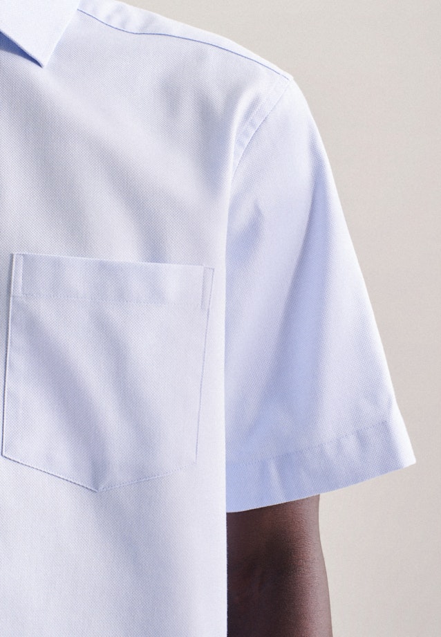 Non-iron Structure Short sleeve Business Shirt in Regular with Kent-Collar in Light Blue |  Seidensticker Onlineshop