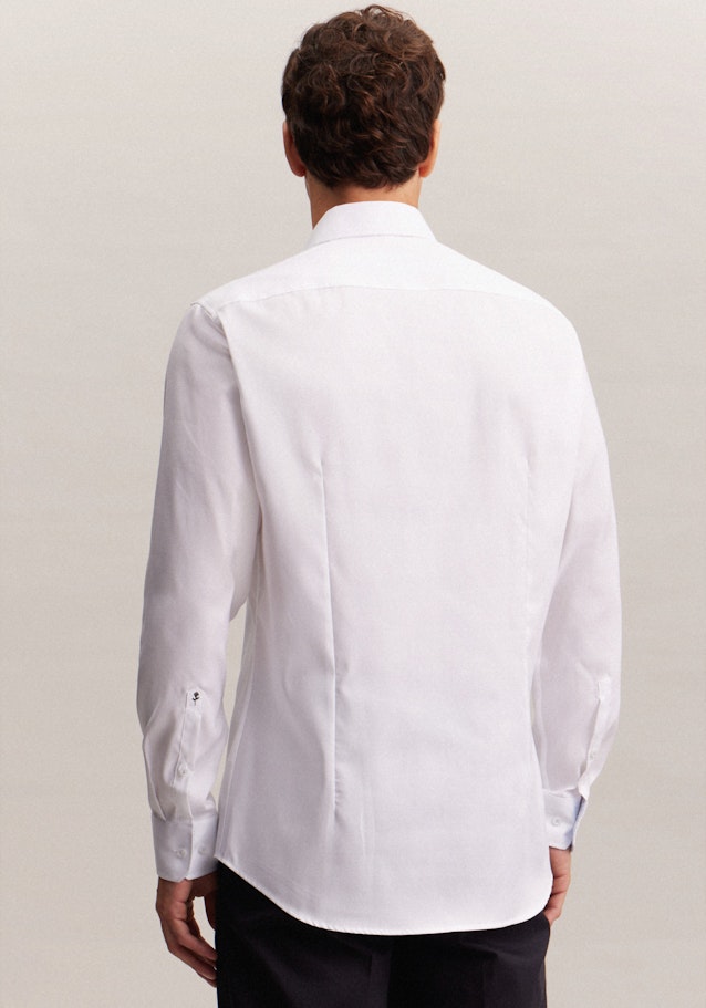 Bügelfreies Oxford Business Hemd in Shaped mit Kentkragen in Weiß |  Seidensticker Onlineshop