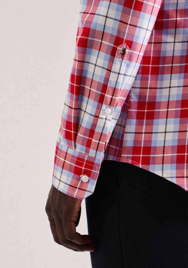 Non-iron Twill Business Shirt in Shaped with Button-Down-Collar in Red |  Seidensticker Onlineshop