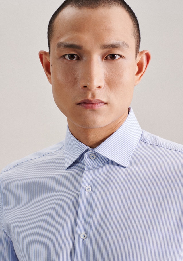 Non-iron Twill Business Shirt in Slim with Kent-Collar in Light Blue | Seidensticker Onlineshop