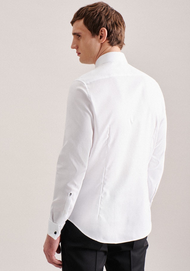 Bügelleichtes Twill Smokinghemd in Shaped mit Kentkragen in Weiß |  Seidensticker Onlineshop