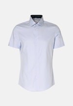 Non-iron Poplin Short sleeve Business Shirt in Slim with Kent-Collar in Light Blue |  Seidensticker Onlineshop