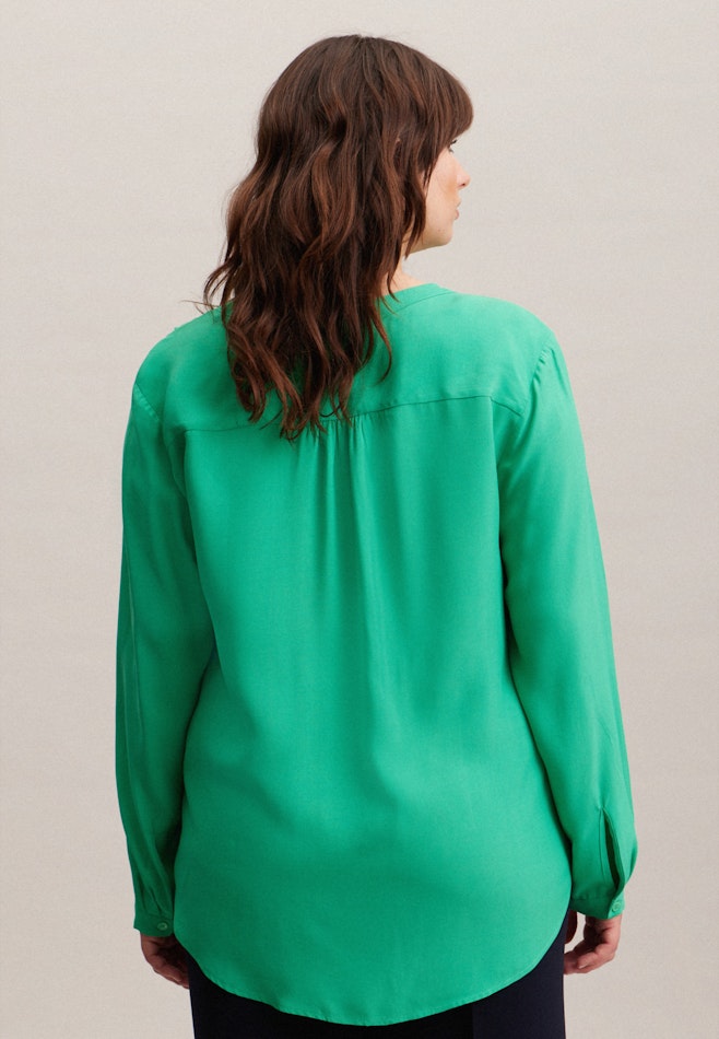 Grande taille V-Neck Slip Over Blouse in Green | Seidensticker online shop