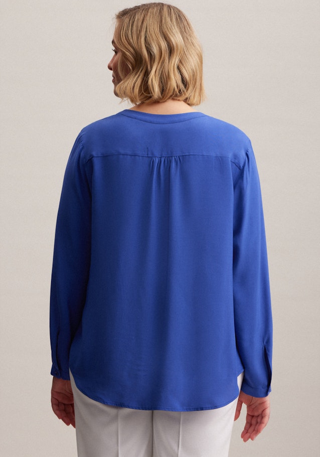 Grande taille V-Neck Slip Over Blouse in Medium Blue | Seidensticker Onlineshop