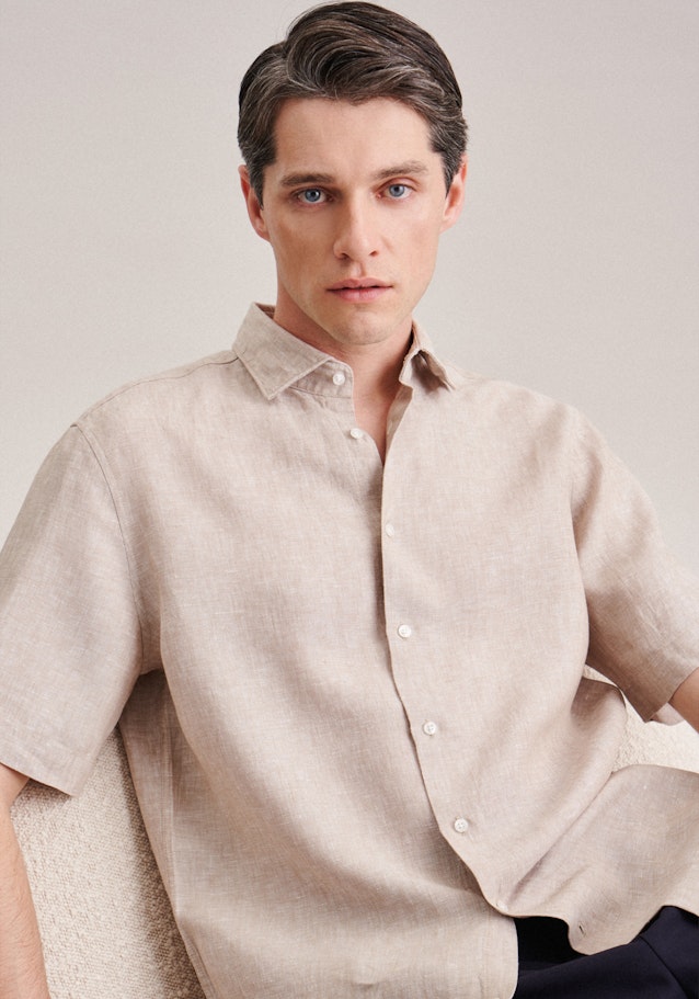 Linen Short sleeve Business Shirt in Regular fit with Kent-Collar in Brown | Seidensticker Onlineshop