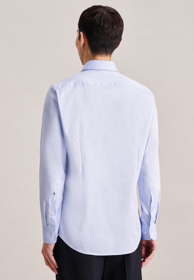 Non-iron Twill Business Shirt in Slim with Kent-Collar in Light Blue | Seidensticker online shop