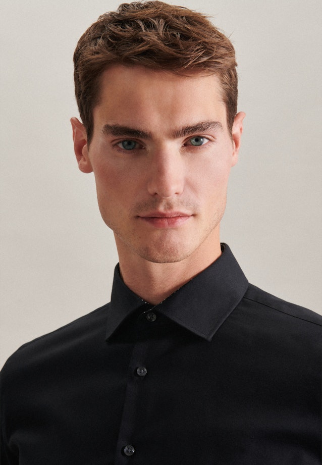Easy-iron Twill Business Shirt in X-Slim with Kent-Collar in Black |  Seidensticker Onlineshop