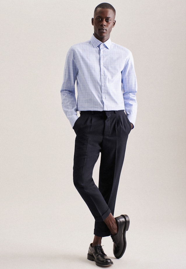 Non-iron Glencheck Business Shirt in Shaped with Kent-Collar in Light Blue |  Seidensticker Onlineshop