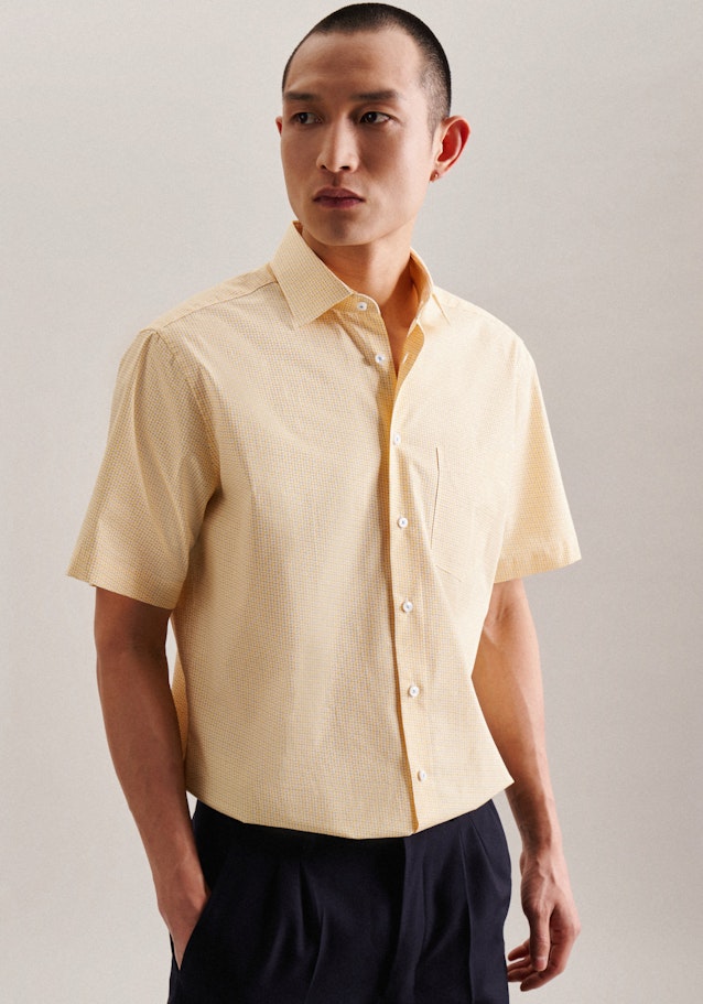 Poplin Short sleeve Business Shirt in Regular with Kent-Collar in Yellow |  Seidensticker Onlineshop