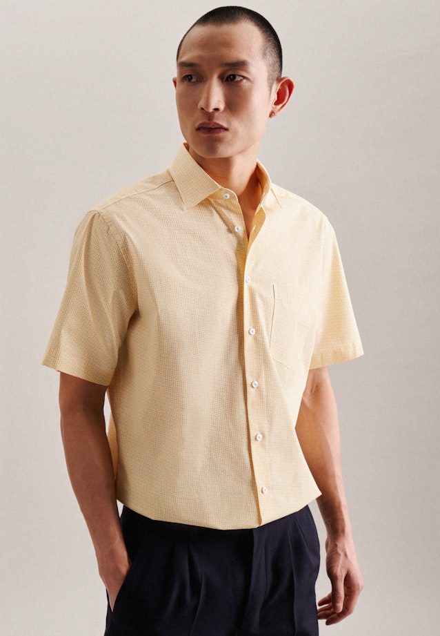 Poplin Short sleeve Business Shirt in Regular with Kent-Collar in Yellow | Seidensticker Onlineshop