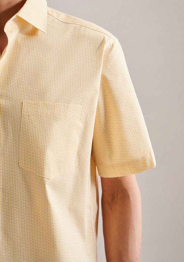 Poplin Short sleeve Business Shirt in Regular with Kent-Collar in Yellow |  Seidensticker Onlineshop