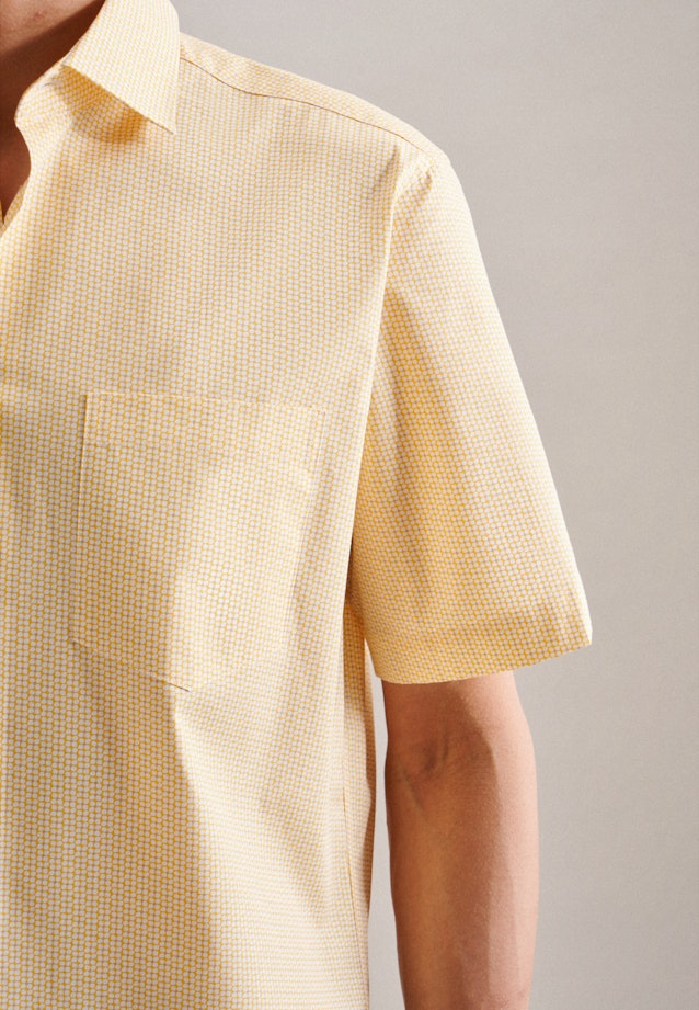 Poplin Short sleeve Business Shirt in Regular with Kent-Collar in Yellow |  Seidensticker Onlineshop