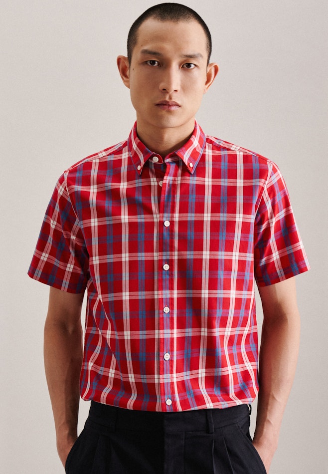 Twill Short sleeve Casual Shirt in Regular with Button-Down-Collar in Red | Seidensticker online shop