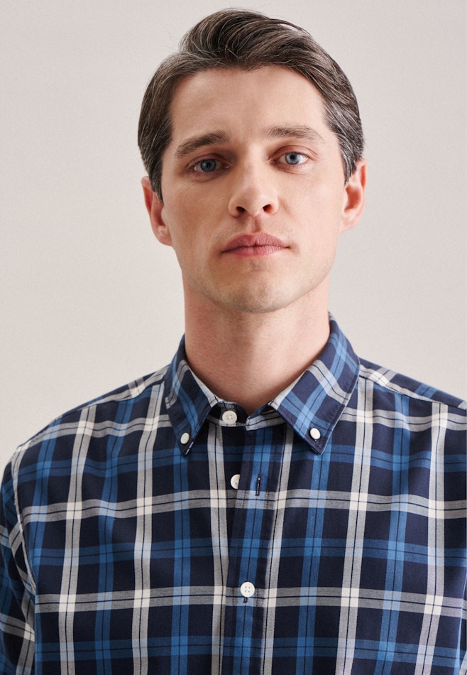 Twill Short sleeve Casual Shirt in Regular with Button-Down-Collar in Dark Blue | Seidensticker online shop