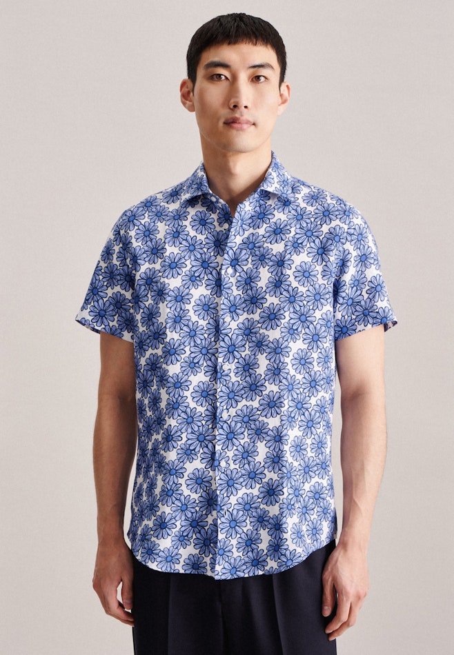 Linen Short sleeve Business Shirt in Slim with Kent-Collar in Light Blue | Seidensticker online shop