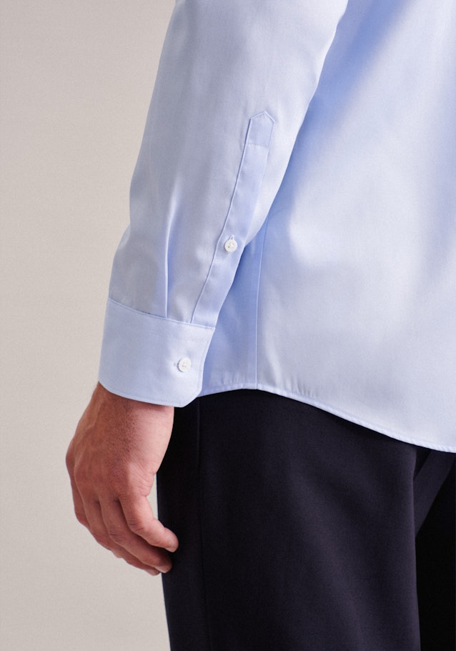 Easy-iron Satin Business Shirt in Regular with Kent-Collar in Light Blue |  Seidensticker Onlineshop