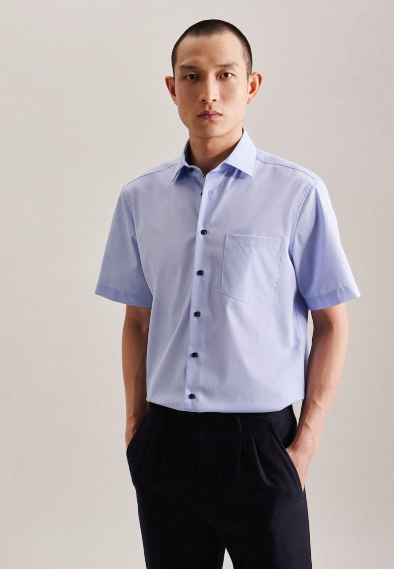 Non-iron Structure Short sleeve Business Shirt in Comfort with Kent-Collar