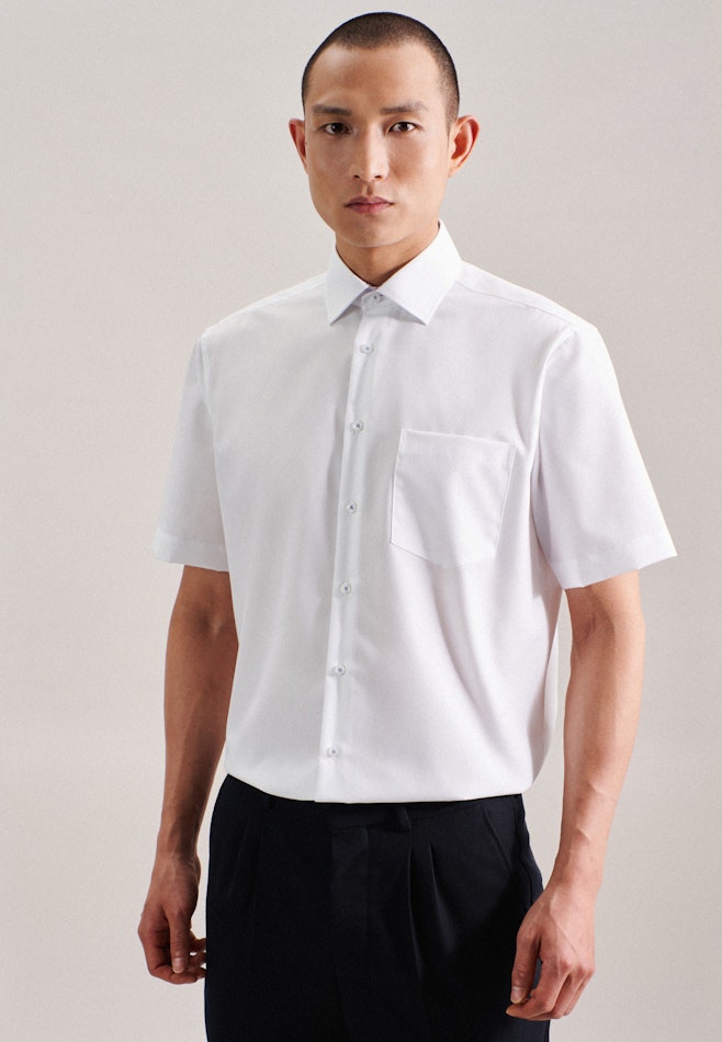 Chemise Business Regular Manche courte sans repassage in Blanc | Seidensticker Onlineshop