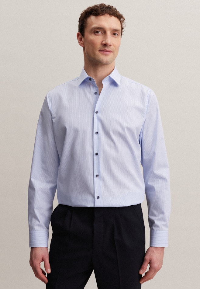 Non-iron Poplin Business Shirt in Shaped with Kent-Collar in Light Blue | Seidensticker online shop